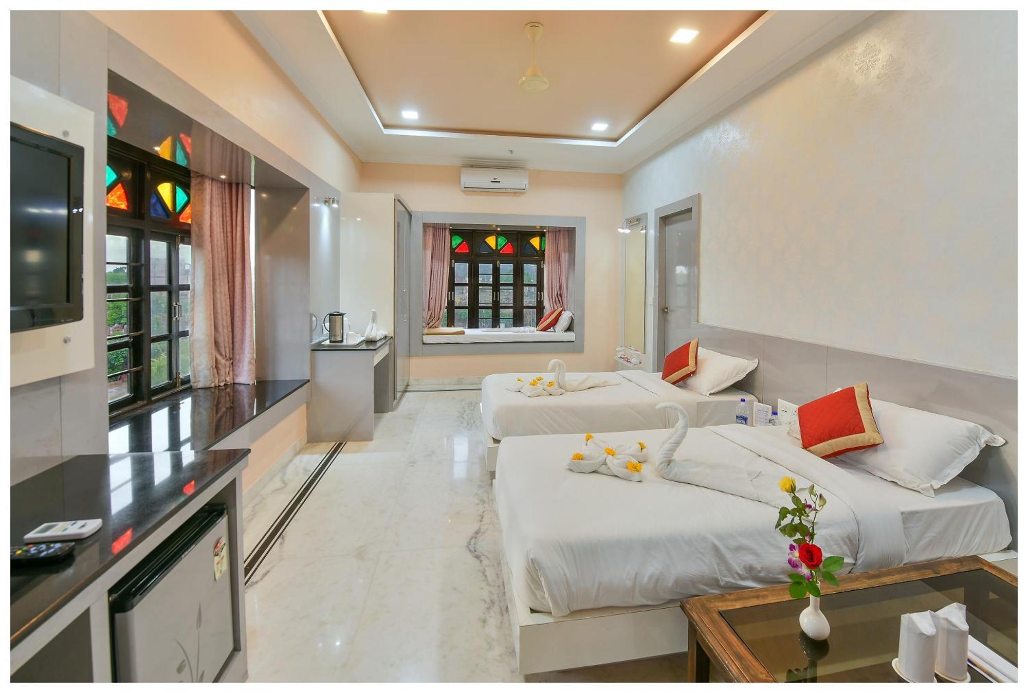 ครห์ โควินท์ โฮเต็ล แอนด์ รีสอร์ต Hotel จ๊อดปูร์ ภายนอก รูปภาพ