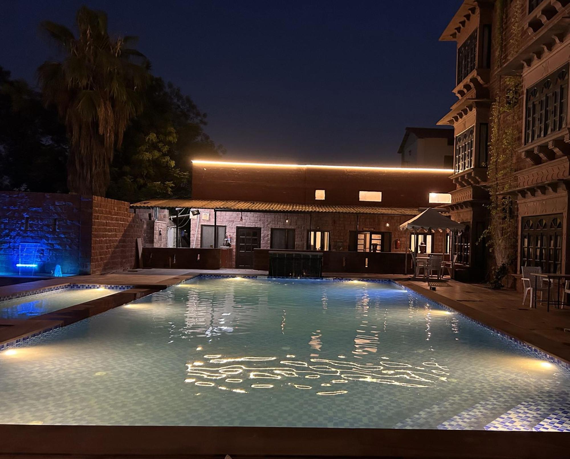 ครห์ โควินท์ โฮเต็ล แอนด์ รีสอร์ต Hotel จ๊อดปูร์ ภายนอก รูปภาพ